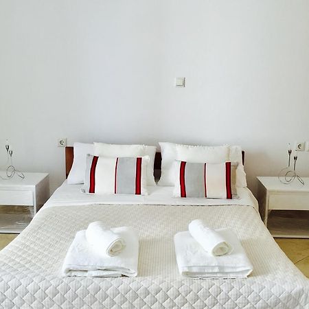 Sea And Sun Apartments Sarandë Buitenkant foto