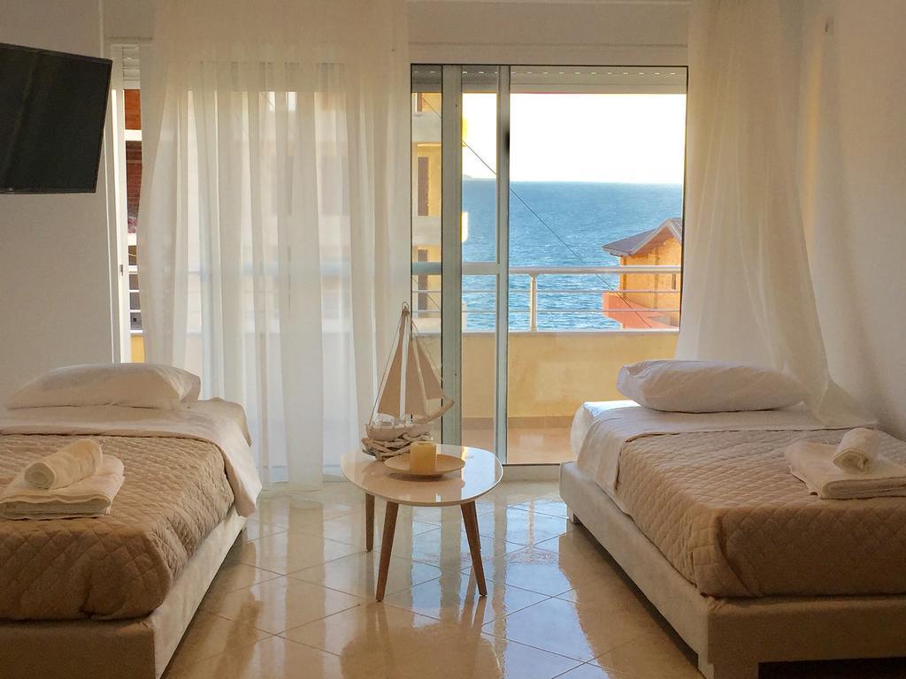 Sea And Sun Apartments Sarandë Kamer foto